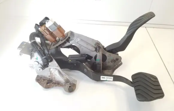Nissan Qashqai Pedal assembly 180024BA0B