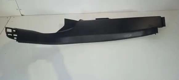 Porsche Macan (95B) (C) pillar trim 95B867767F