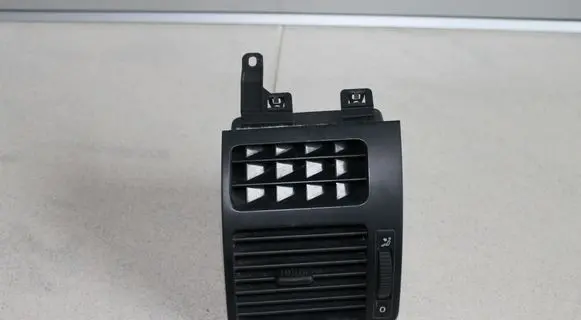 Volkswagen Touran I Dashboard side air vent grill/cover trim 1T0819703A