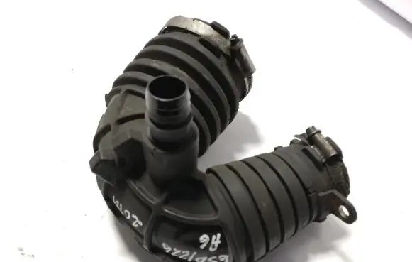 Audi A6 S6 C6 4F Air intake hose/pipe 4F0129615E