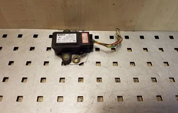 Mercedes-Benz A W168 ESP acceleration yaw rate sensor 0265005219