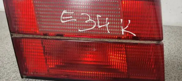 BMW 5 E34 Tailgate rear/tail lights 1384011