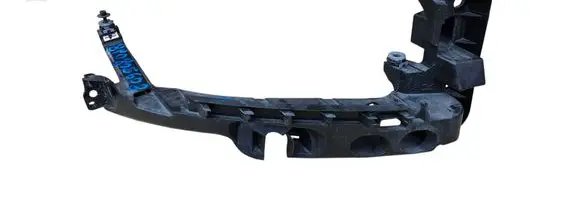 Audi A3 S3 8P Headlight/headlamp mounting bracket 8P0805608