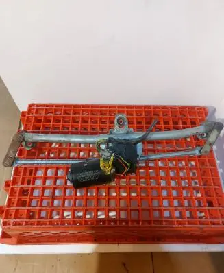 Audi A3 S3 8L Front wiper linkage and motor 1J1955113 0390241137
