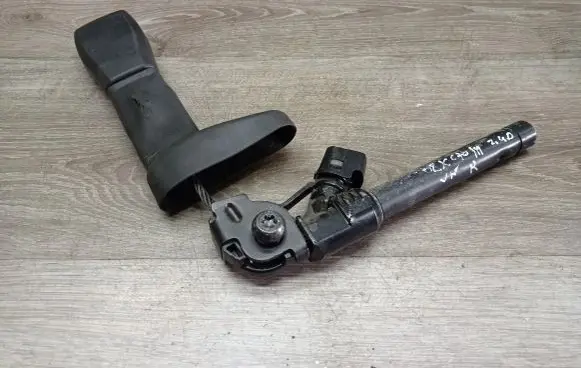 Volvo XC70 Front seatbelt