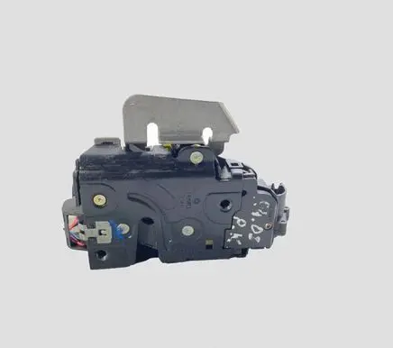 Audi A4 S4 B6 8E 8H Front door lock 4B1837015G