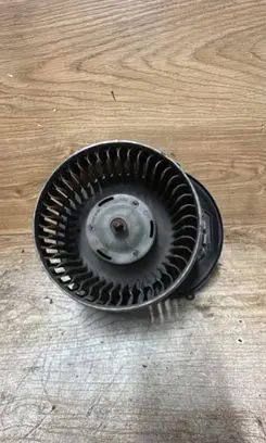 Volvo XC70 Heater fan/blower 21040