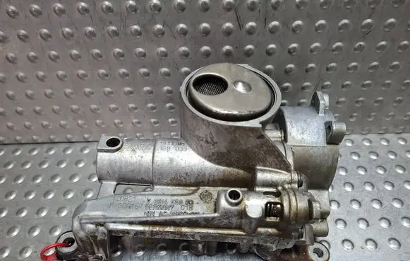 Peugeot 308 Oil pump S26338126 V761435880