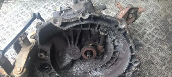 Opel Combo B Manual 5 speed gearbox r90400197