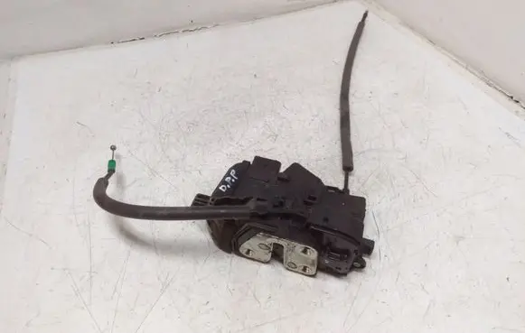 KIA Sportage Front door lock