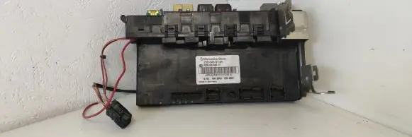 Mercedes-Benz C W203 SAM control unit A2095450701 2095450701