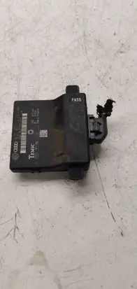 Audi A3 S3 8P Gateway control module 1K0907530D 1K0907951