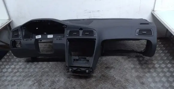 Volvo V70 Dashboard 9177707 3865