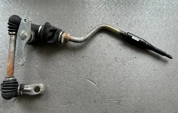 Nissan Patrol 260 Gear shift rod 33274C9600