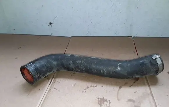 Chrysler Grand Voyager V Intercooler hose/pipe NOCODE