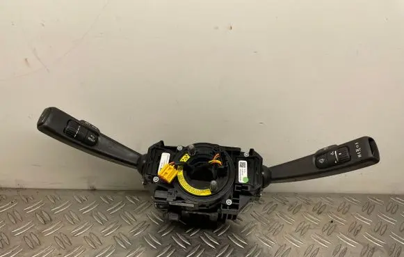 Volvo S60 Wiper turn signal indicator stalk/switch 31394001 31394004