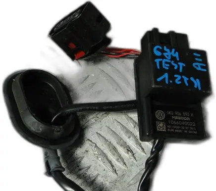 Seat Ibiza IV (6J,6P) Trunk lid opening control unit