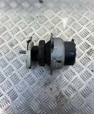 Land Rover Range Rover Sport L461 Engine mount bracket M8E26A003DB