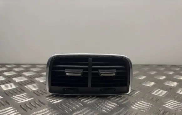 Audi A6 S6 C7 4G Rear air vent grill 4G0819203