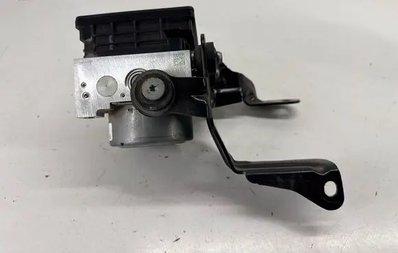 Ford Bronco ABS Pump LX6C2B373KE LX6C2C219KE
