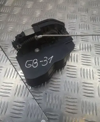 BMW 1 E81 E87 Front door lock A046998