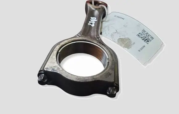 Volvo V40 Connecting rod/conrod