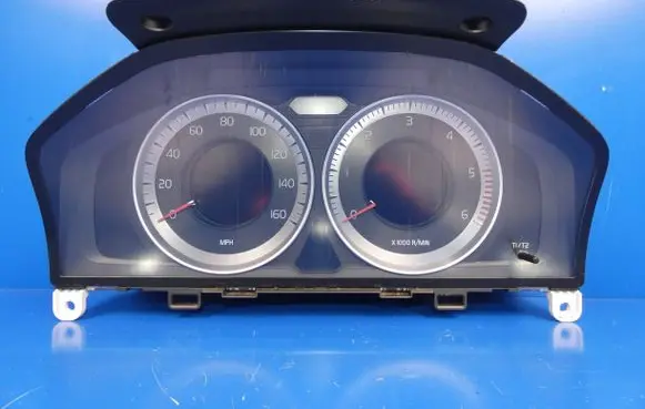 Volvo XC60 Speedometer (instrument cluster) 31327584AA 69399890U 36000919