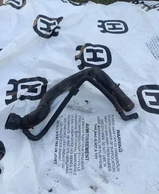 Volkswagen Golf V Engine coolant pipe/hose ETEEBA