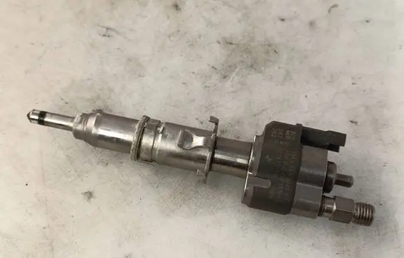 Fuel injector