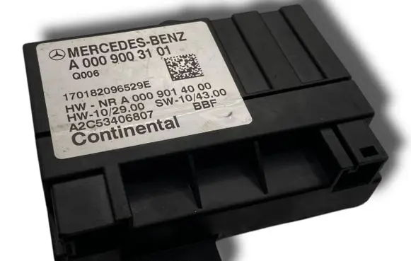 Mercedes-Benz A W176 Central body control module A3218 A0009003101