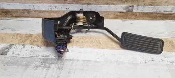 Toyota Corolla Verso E121 Accelerator throttle pedal