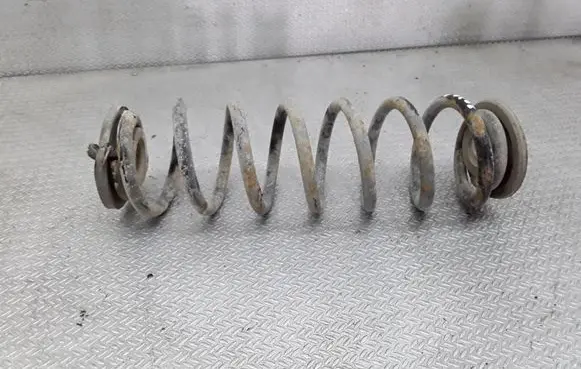 Volkswagen Touran I Rear coil spring