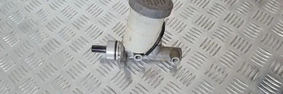Suzuki Jimny Master brake cylinder