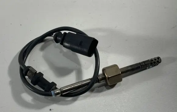 Audi A3 S3 8P Exhaust gas temperature sensor 06F906088