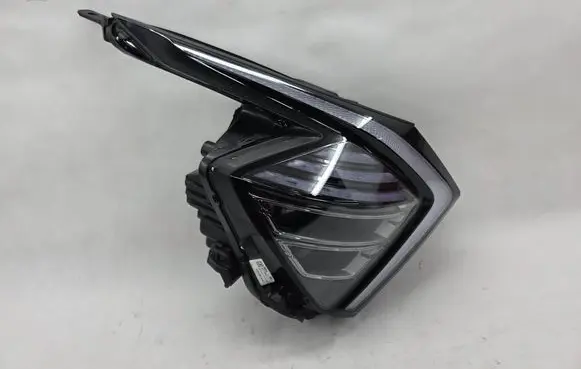KIA Sportage Headlight/headlamp 92102R2150