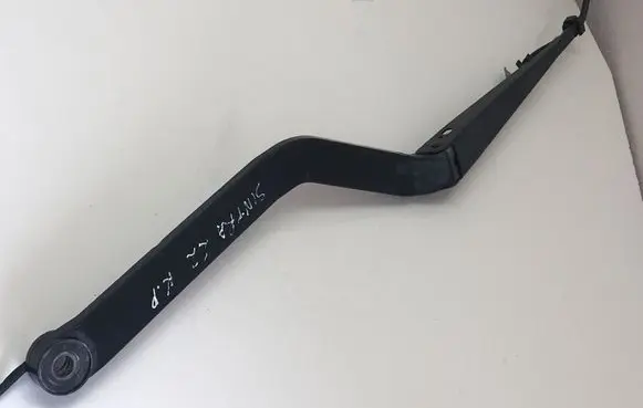Opel Sintra Front wiper blade arm 89813565