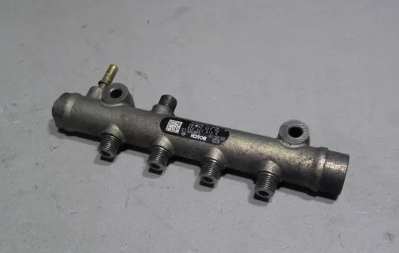 Peugeot 307 Fuel main line pipe 9641509480