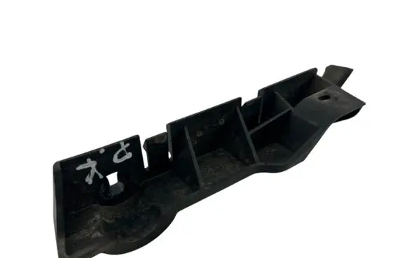 Front bumper mounting bracket