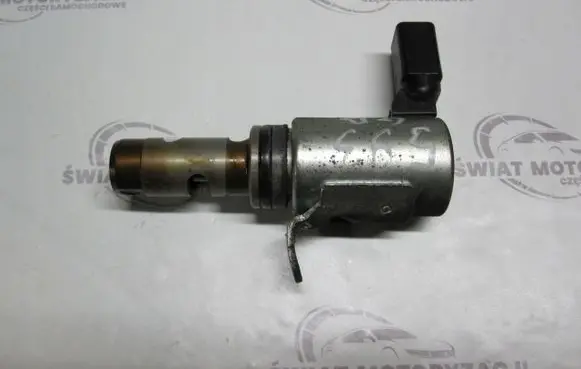 Volkswagen Golf VII Camshaft vanos timing valve 593GB