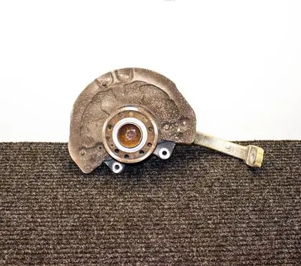 Mercedes-Benz C W205 Front wheel hub 2052100