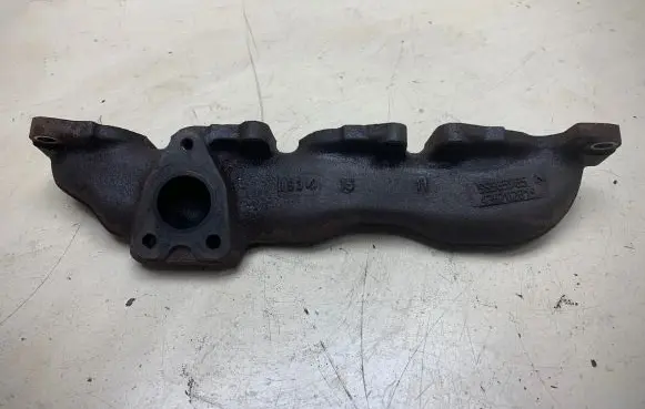 Opel Insignia A Exhaust manifold 55565985 428702815