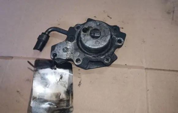 Subaru Forester SH Vacuum pump