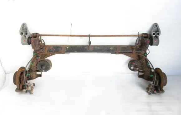 Volkswagen PASSAT B5.5 Rear axle beam 