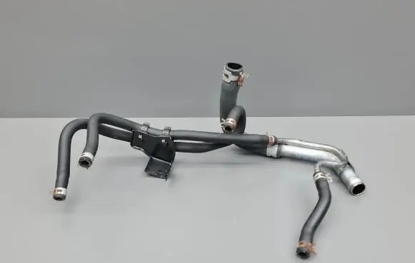 Honda Civic IX Engine coolant pipe/hose