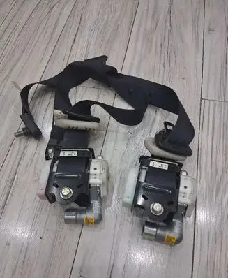 Mazda 2 Front seatbelt T89383T