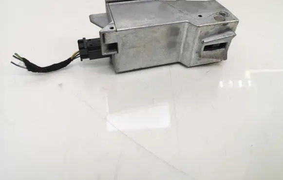Ford Focus Steering wheel lock AV6N3F880 7G913F880 0296A1710913