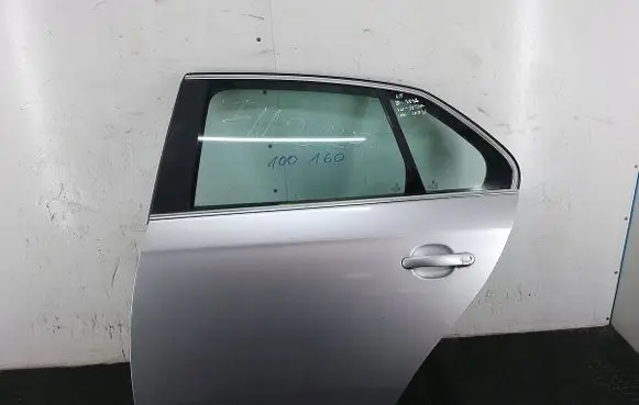 Volkswagen Jetta V Rear door LA7W