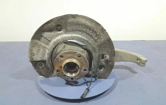 BMW 5 F10 F11 Front wheel hub spindle knuckle
