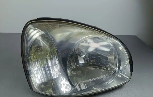 Hyundai Santa Fe Headlight/headlamp
