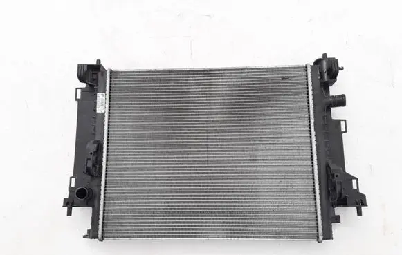 Renault Twingo III Coolant radiator 214105514R